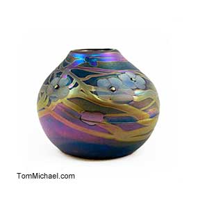 Decorative Glass Vases | Glass Cremation Urns | Contemporary Art Glass Vases